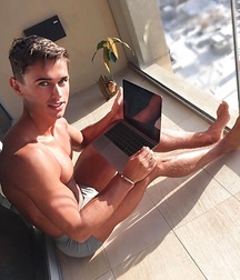 Beautiful sexy guys 3 599eee73e4946.jpg