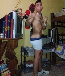 Colombian model Roberts  599ef3b3b20d3.jpg