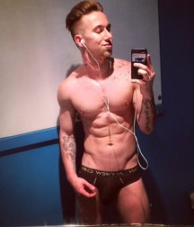 Perfect Body Ashton Webber  59a189d38bd00.jpg