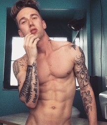 Perfect Body Ashton Webber  59a189ee71d0f.jpg