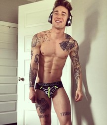 Perfect Body Ashton Webber  59a18a7e0d569.jpg
