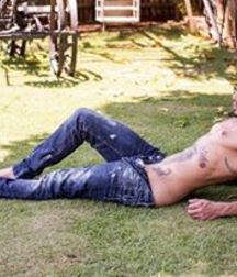 Sensual latin boy 59a95973395d3.jpg