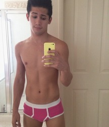 Selfie boys 001 59b012c540269.jpg