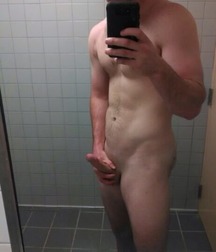 Selfie boys 002 59b018aa5ee03.jpg