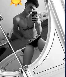 Selfie boys 003 59b02bb8e1f1d.jpg
