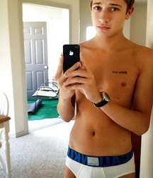 Selfie boys 004 59b03d8b613ba.jpg