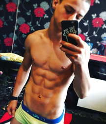 Selfie boys 004 59b03daea1729.jpg