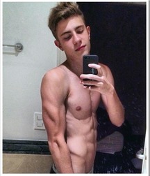 Selfie boys 005 59b042f97019e.jpg
