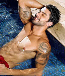 Aussie Speedo Guy 59b57c816a935.jpg