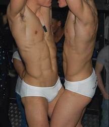 Aussie Speedo Guy 59b57cac0d77b.jpg