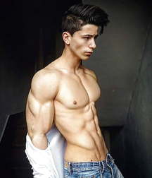 Hot sexy muscle men 2 59be50afe5bde.jpg