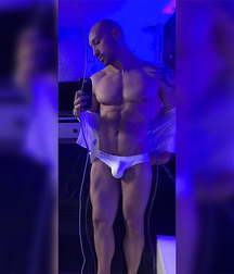 Hot sexy muscle men 2 59be50c2acd5b.jpg
