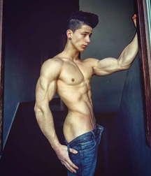 Hot sexy muscle men 2 59be50efc1644.jpg