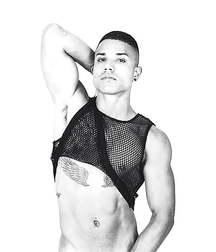 Chico Latino Sexy  59be5d7caa511.jpg