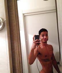 Chico Latino Sexy  59be5d82aac01.jpg