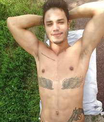 Chico Latino Sexy  59be5d8796cd4.jpg
