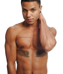 Chico Latino Sexy  59be5da628313.jpg