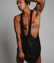 Chico Latino Sexy  59be5da716aff.jpg