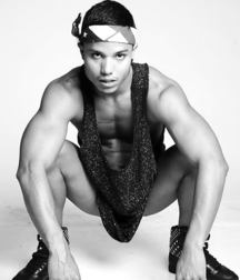 Chico Latino Sexy  59be5dacac427.jpg