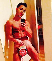 Chico Latino Sexy  59be5db158cfc.jpg