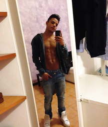 Chico Latino Sexy  59be5dc224d09.jpg