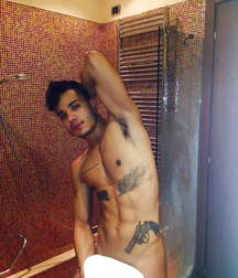 Chico Latino Sexy  59be5dd900d32.jpg