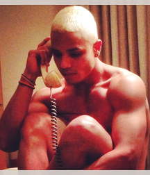 Chico Latino Sexy  59be5debae940.jpg