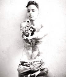 Chico Latino Sexy  59be5deeafdf7.jpg