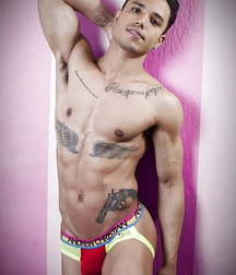 Chico Latino Sexy  59be5df0b283d.jpg