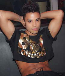 Chico Latino Sexy  59be5df935098.jpg