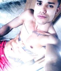 Chico Latino Sexy  59be5e0a7072e.jpg