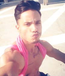 Chico Latino Sexy  59be5e3046707.jpg