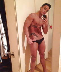 Chico Latino Sexy  59be5e8641160.jpg