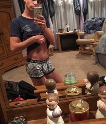Selfie boys 007 59bfee551672c.jpg