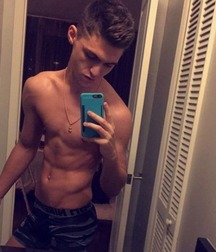 Selfie boys 007 59bfee5ed1dc6.jpg