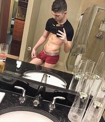 Selfie boys 007 59bfee6122488.jpg