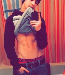 Selfie boys 007 59bfee654b3e5.jpg