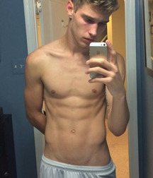 Selfie boys 007 59bfee6d3bd45.jpg