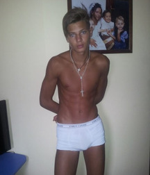 Selfie boys 007 59bfeeb420fdd.jpg