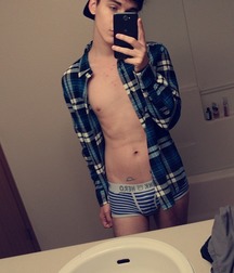 Selfie boys 007 59bfeee117c3c.jpg