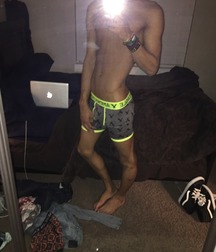 Selfie boys 008 59bff9f7259d5.jpg