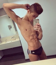 Selfie boys 008 59bff9f99e2ca.jpg