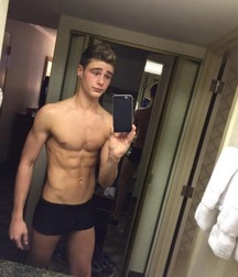 Selfie boys 008 59bffa782b0bd.jpg