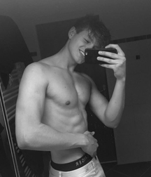 Selfie boys 010 59c0f748eb3c9.jpg