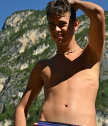 Selfie boys 011 59c28518ab5d9.jpg