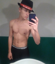 Selfie boys 013 59c3badfe06f7.jpg