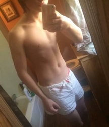selfie boys 015 59ca25c71d812.jpg