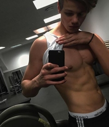 selfie boys 015 59ca2606ac0e2.jpg