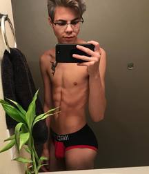 selfie boys 015 59ca260c00be8.jpg