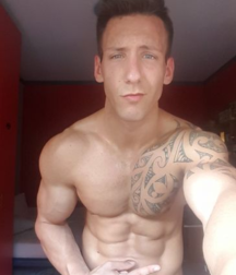 selfie boys 015 59ca2639217e4.png